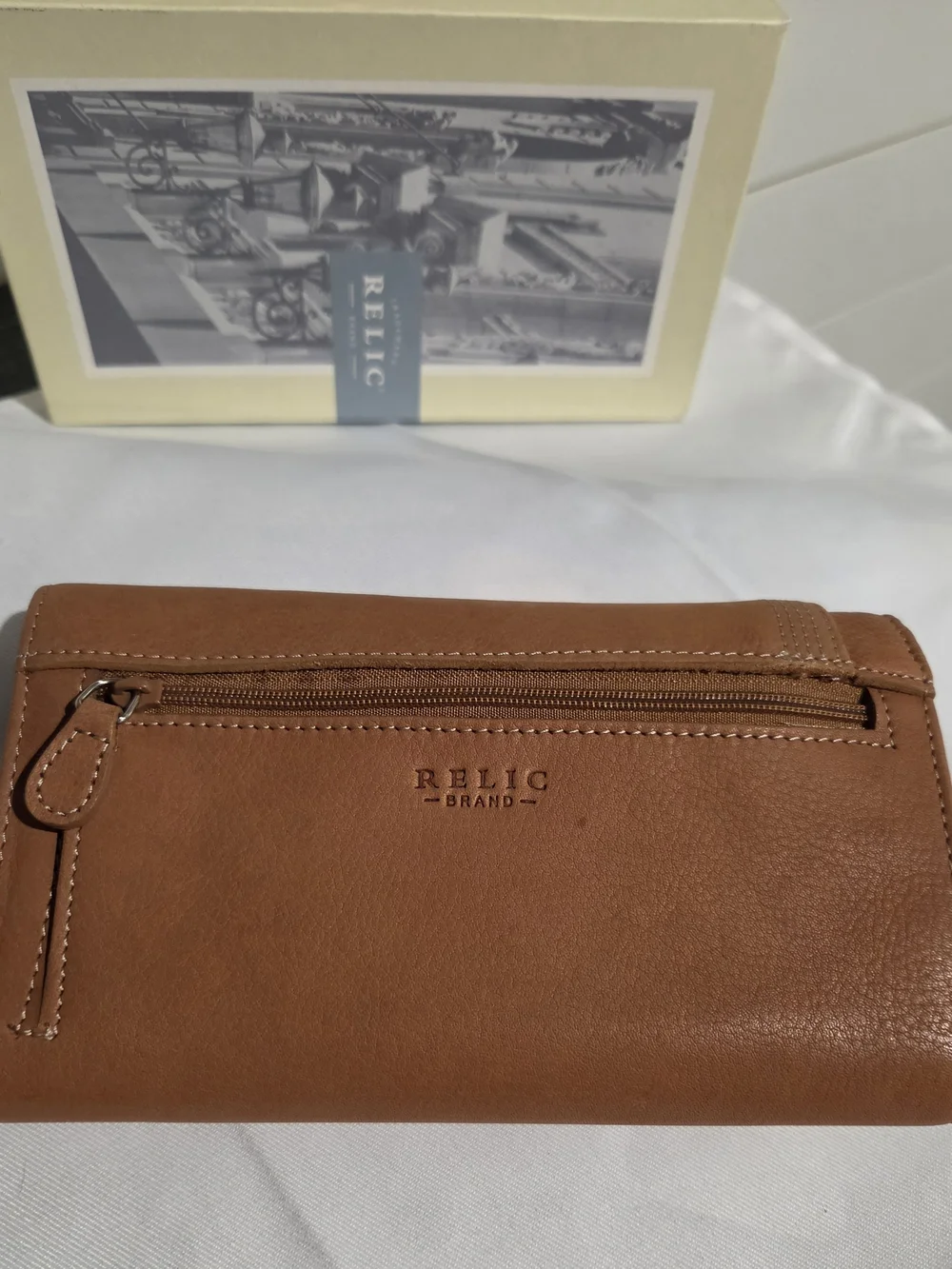 *NWT* Women's Leather Wallet Clutch - Tan